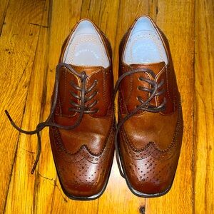 Florsheim, Reveal Jr. Boys Wingtip Oxford in Cognac